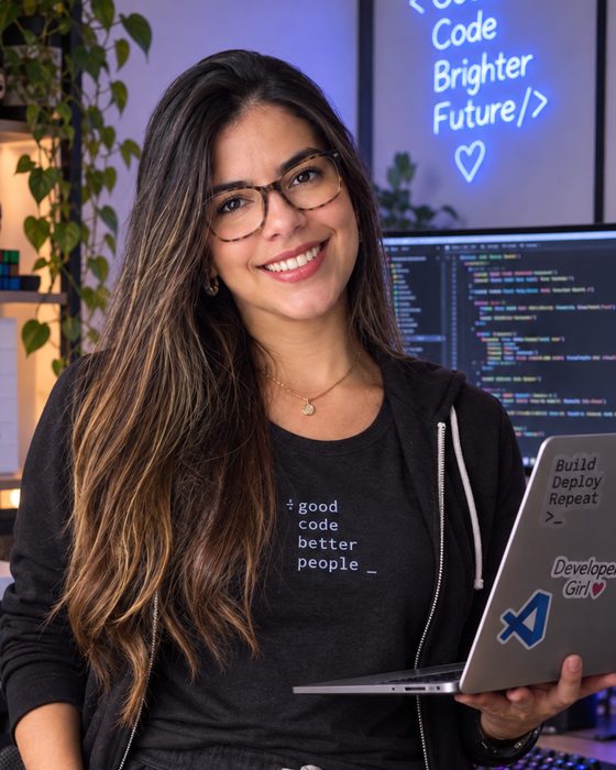 Paola Andrea Mendoza, programadora